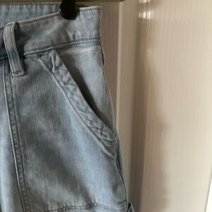 American Eagle Stretch Regular Jeans.